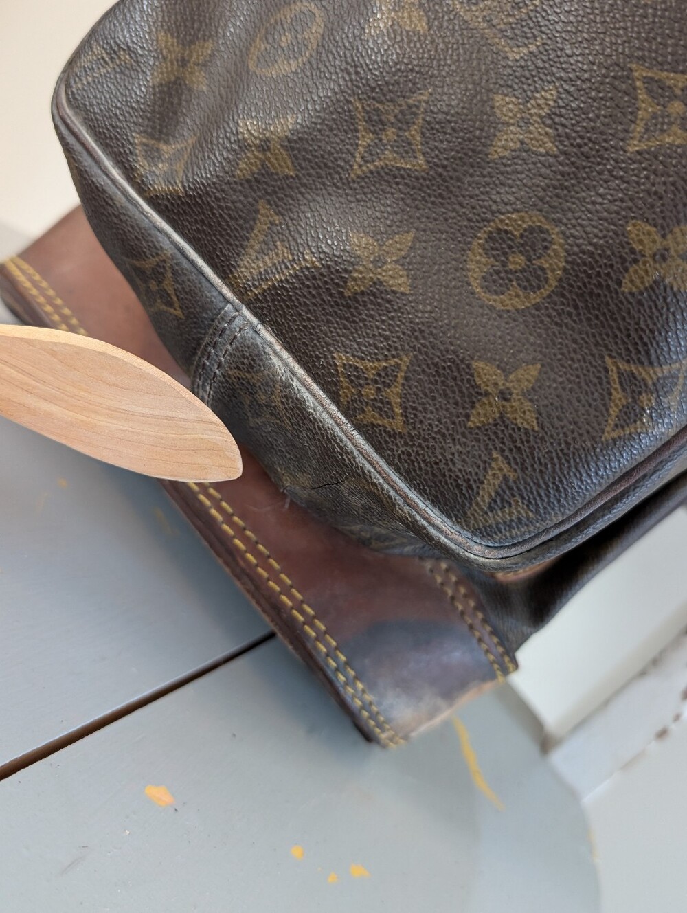 Early 80's "Louis Vuitton" Monogram Golf Club Bag - *Display Piece* - Rare Find! - Picture 15 of 16